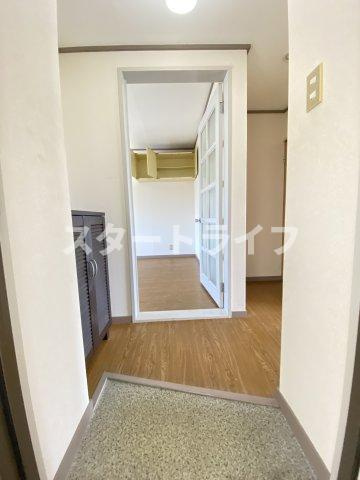 大阪市淀川区十八条３丁目の賃貸マンションの玄関