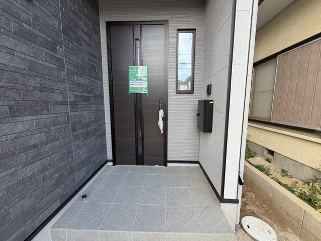 牛久市神谷♪新築戸建ての玄関|玄関です