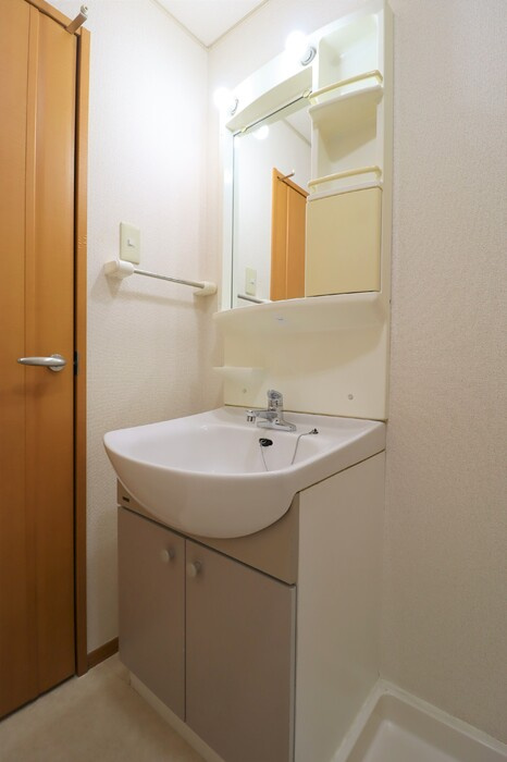 府中市小柳町２丁目のアパートの洗面所|参考写真