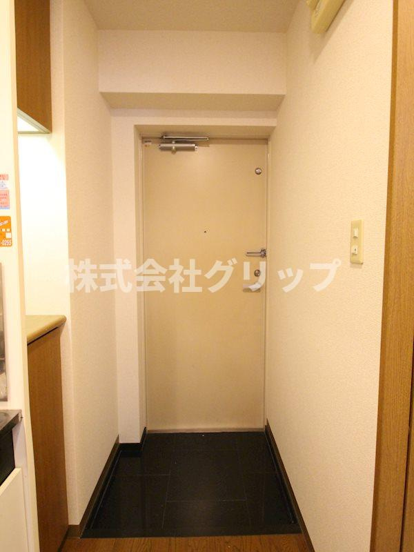 グリフィン横浜・弁天通りの玄関
