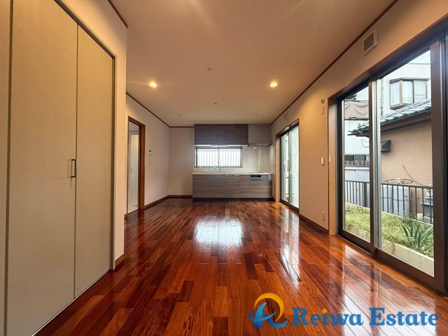 中古戸建　茅ヶ崎市下寺尾の居間・リビング