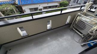 【バルコニー】 | 高槻市西冠1丁目　戸建 | 南向きバルコニー