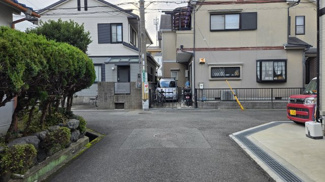 【前面道路含む現地写真】 | 高槻市西冠1丁目　戸建 | 南側幅員約4.5m