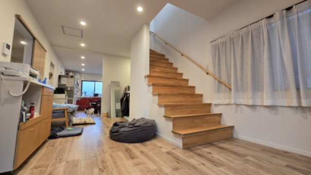 高槻市西冠1丁目　戸建