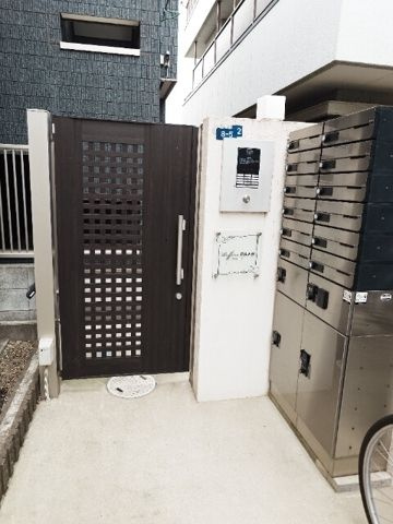 ラフィーナー幕張本郷(E-177)のエントランス