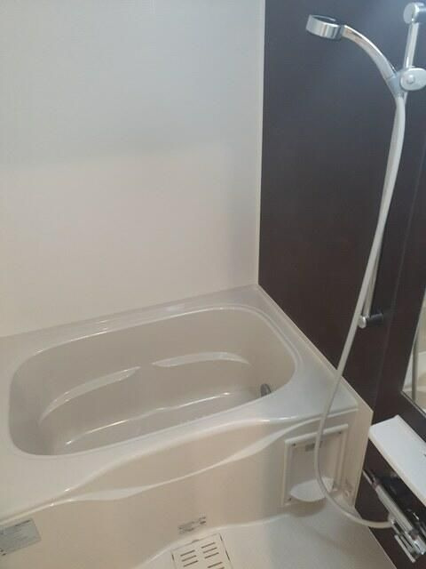 セレノ三田の浴室