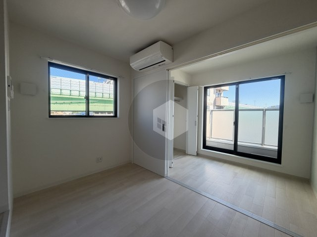東大阪市西堤２丁目の賃貸マンションの居間・リビング