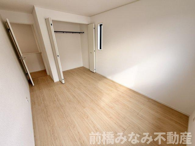 【新築】前橋市堀之下町第1　２号棟(全４棟)　クレイドルガーデン　新築建売分譲の洋室|落ち着いた色調の洋室です