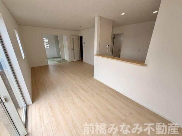 【新築】前橋市堀之下町第1　１号棟(全４棟)　クレイドルガーデン　新築建売分譲の居間・リビング|こちらの居間で趣味の時間をお楽しみください
