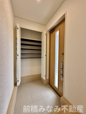 【新築】前橋市堀之下町第1　１号棟(全４棟)　クレイドルガーデン　新築建売分譲の玄関|ゆったりとした玄関です