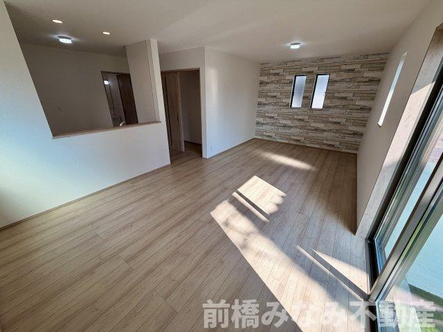 【新築】前橋市古市町　限定１棟　ハートフルタウン　新築建売の居間・リビング|ゆったりとしたリビングです
