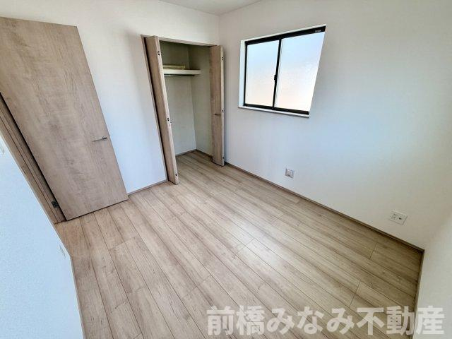【新築】前橋市古市町　限定１棟　ハートフルタウン　新築建売の洋室|スタンダードな洋室です