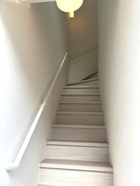 ヒルズ徳丸の玄関