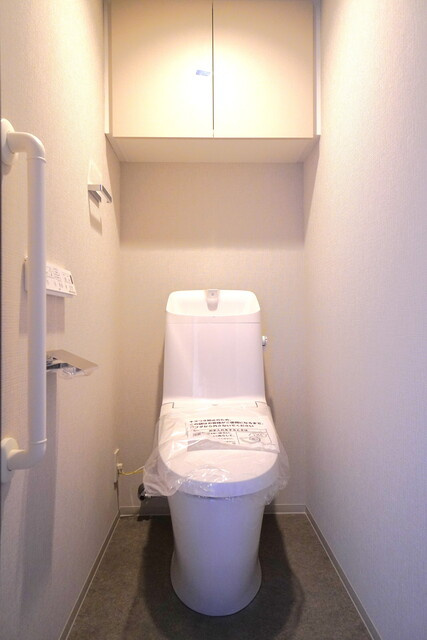 Ｂｒｉｌｌｉａ　ｉｓｔ　上野稲荷町のトイレ|※写真は同タイプ住戸です。