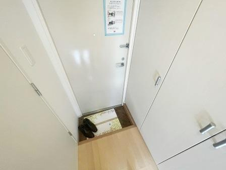 アール・ブリュット白山の玄関