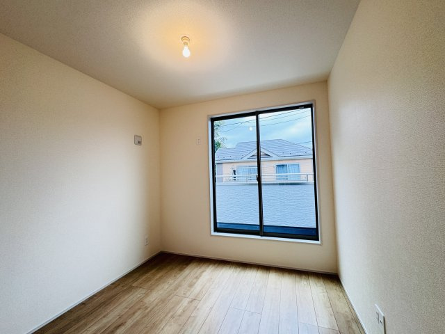 市川市大野町１丁目新築戸建【大野小学校：9分】の子供部屋|5帖洋室