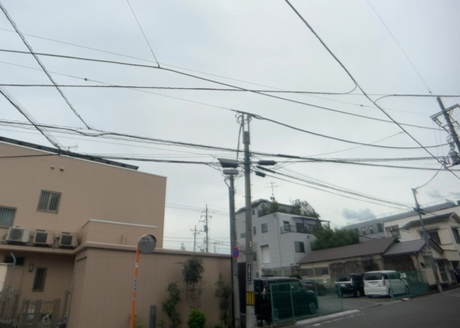 【展望】 | クリオ西八王子壱番館 | 眺望を気にして物件を探す場合、前面に建物が建っていないか現地で確認しましょう！前面に建物があると景色はもちろん、日当たりや風通しにも影響が出てきます。住んだ時のことを想像しながら現地見学をしましょう。
