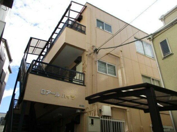北区岩淵町の賃貸マンションの外観