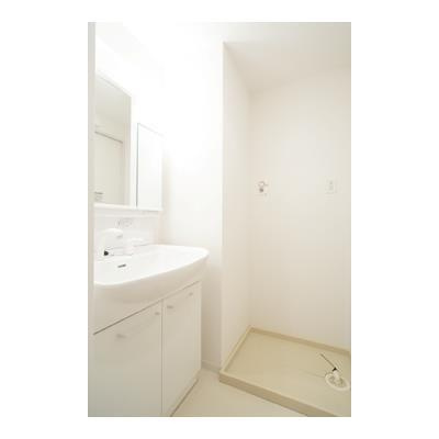 プリムベール新田の洗面所|※写真は同タイプ住戸です。