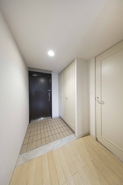 リバーポイントタワーの玄関|※写真は同タイプ住戸です。