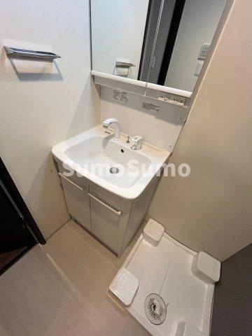 大阪市淀川区塚本４丁目の賃貸マンションの洗面所|広い洗面スペース