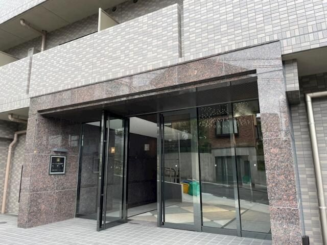 ルーブル東武練馬弐番館のエントランス