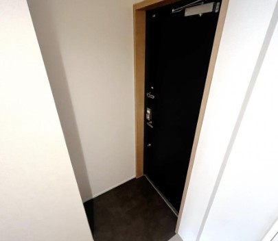 Ｓ・ＦＬＡＴの玄関
