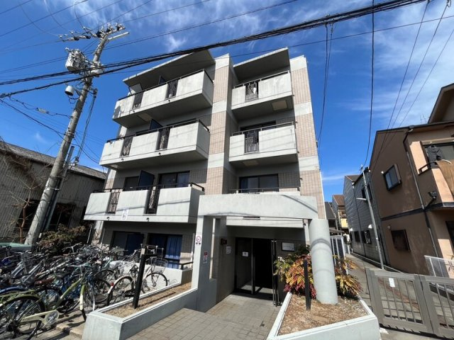 LakiaMaison高井田の外観