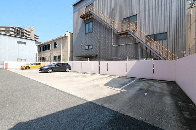 オークハイツの駐車場