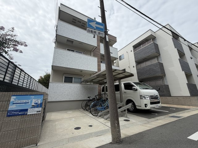 フジパレス阪急園田ＥＡＳＴⅤ番館の外観