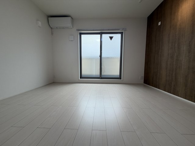フジパレス阪急園田ＥＡＳＴⅤ番館の居間・リビング