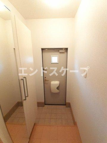 グランデ　フィオーレの玄関|高崎、前橋のお部屋探しはエンドスケープまで！お客様の理想お聞かせ下さい♪