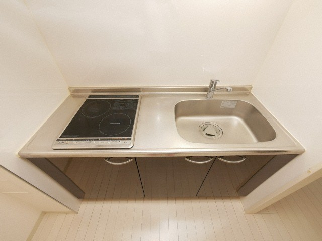 アーベル更紗北堀江のキッチン