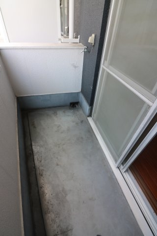 【バルコニー】