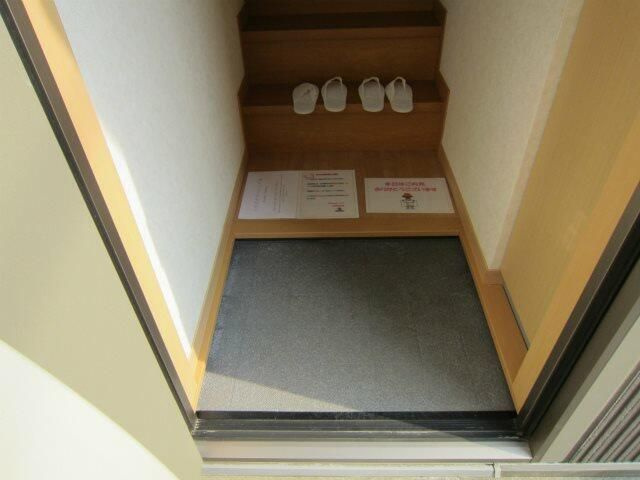 キャトルセゾンの玄関