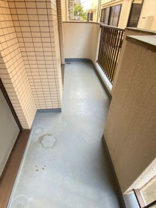第二湯浅マンションのバルコニー