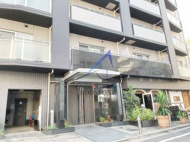 ＡＸＡＳ四谷３丁目のエントランス|エントランスです。