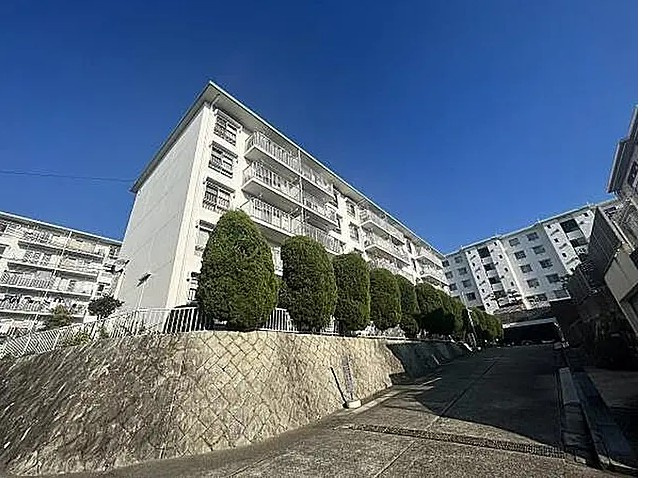 垂水高丸住宅５号棟