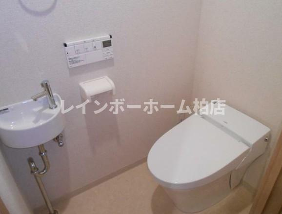 【仲介手数料：50％OFF】対象物件！のトイレ|ゆったりとした空間のトイレです