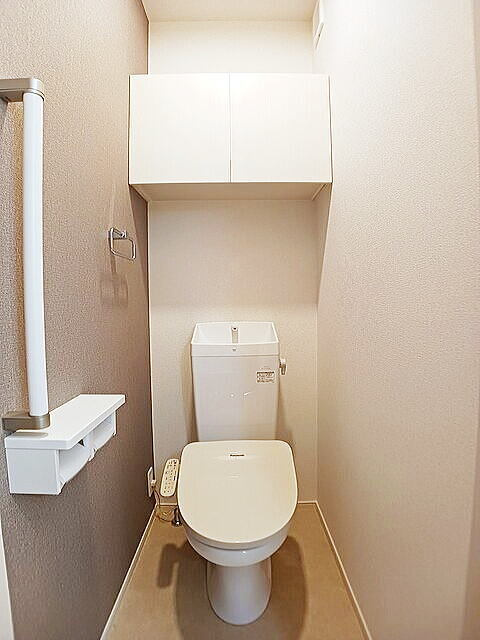モールト　ベネ北野のトイレ|ゆったりとした空間のトイレです