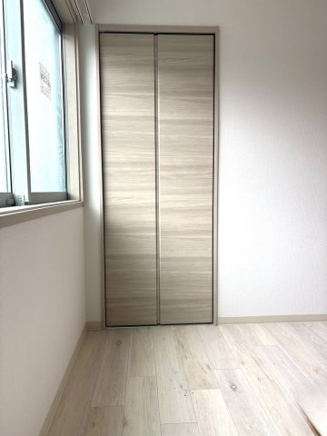 今井町共同住宅(仮)の洋室|明るい洋室です