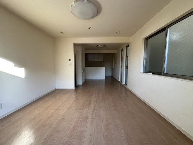 東尾久6丁目中古戸建の居間・リビング