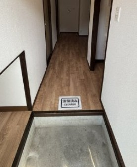 クロノス下鶴間の玄関