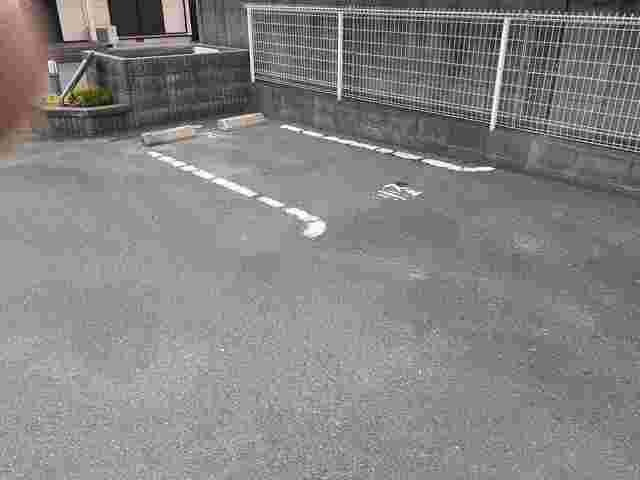 ベーネ　ルナの駐車場|駐車場があります