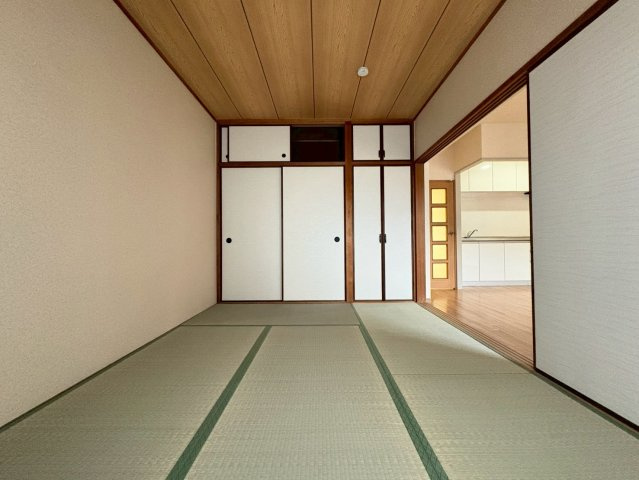 フォルク北千里G棟の和室