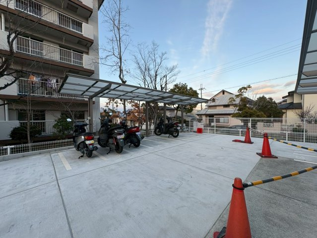 フォルク北千里G棟の周辺