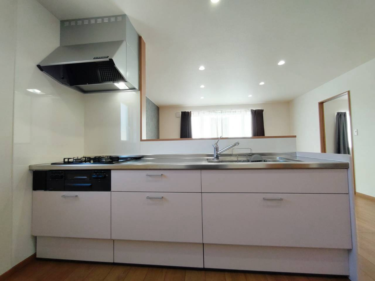 【R6フルリフォーム済！】春採6丁目平屋中古住宅のキッチン