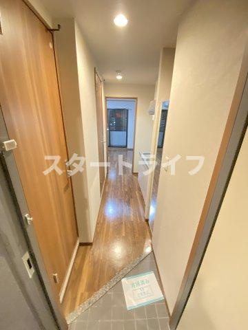 大阪市東淀川区西淡路１丁目の賃貸マンションの玄関