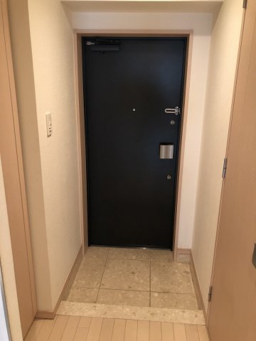 日神デュオステージ大森西の玄関|ゆったりとした玄関です