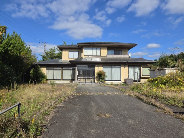 由利本荘市前郷　中古